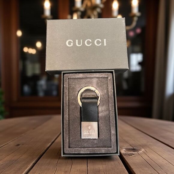 Gucci Black and Silver Keychain - Picture 1 of 5